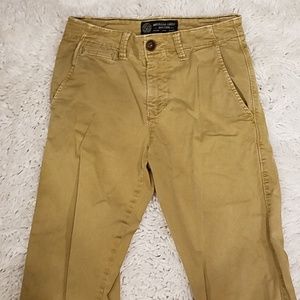 American Eagle khaki pants 26x28